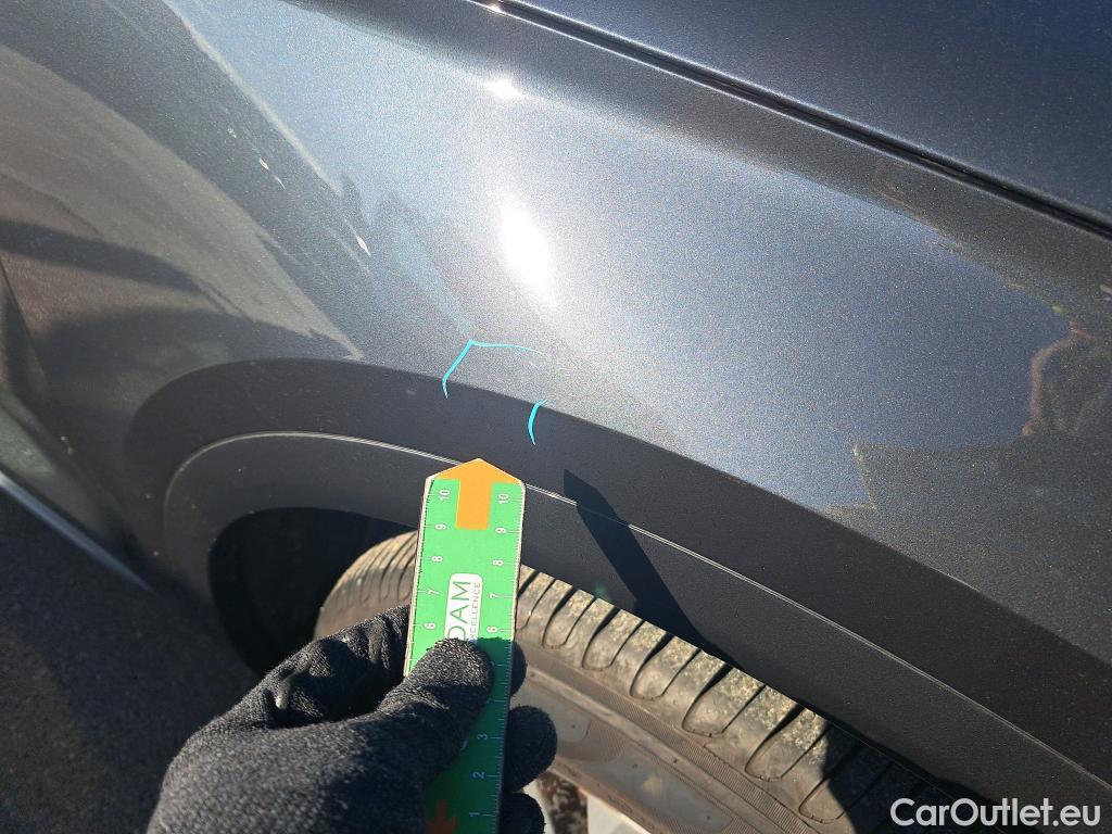  Audi  Q5 AUDI  / 2016 / 5P / todoterreno Design 35 TDI 120kW S tronic (AC) #23