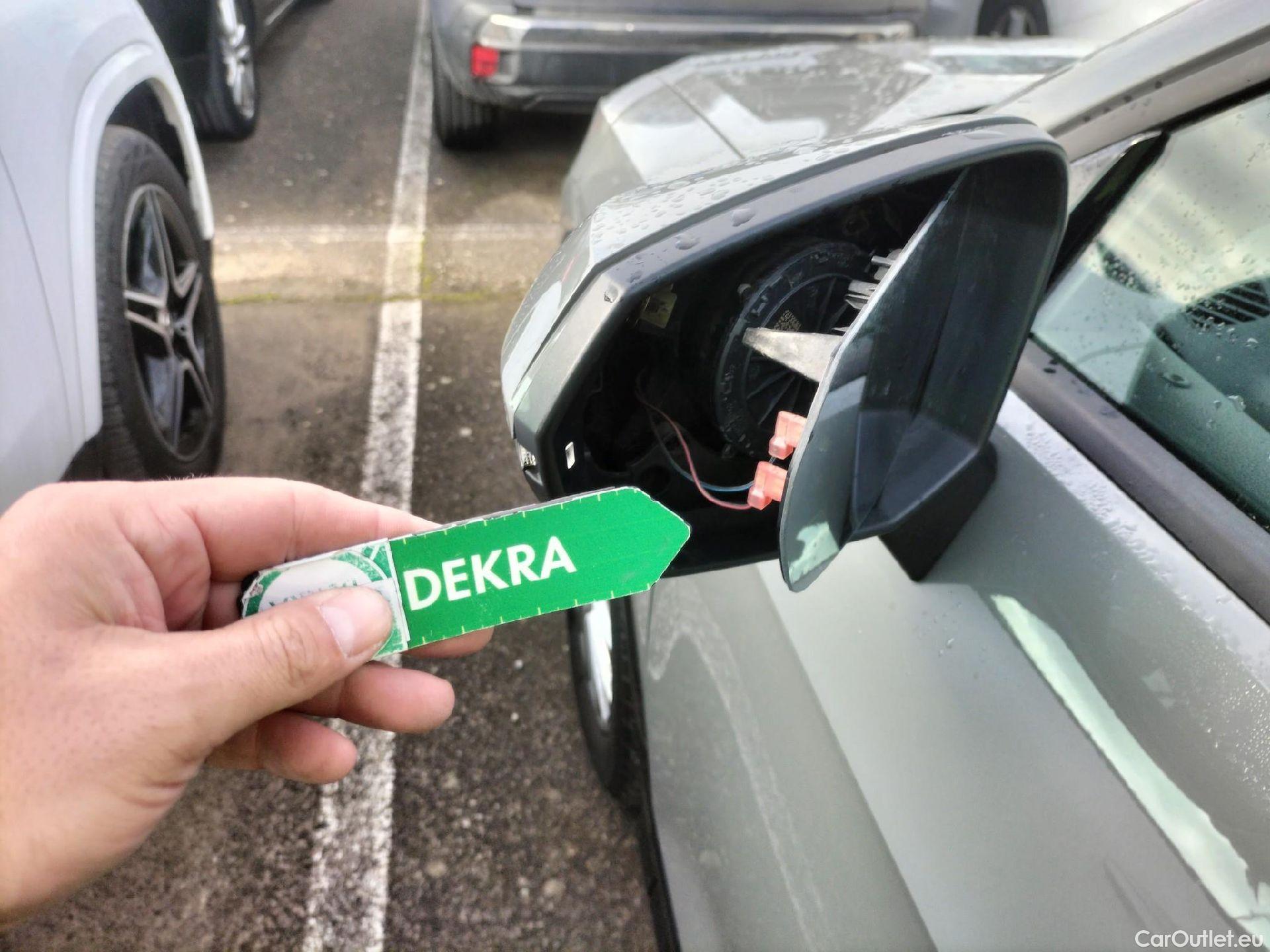  Audi  Q2 AUDI  / 2016 / 5P / todoterreno Design 30 TFSI 85kW (116CV) #64