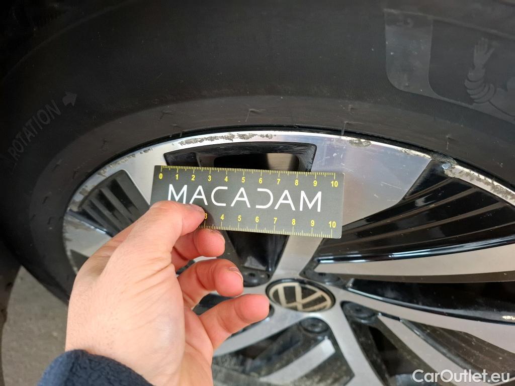  Volkswagen  Golf  VOLKSWAGEN / 2020 / 5P / Berline 1.4 eHybrid OPF 204 DSG6 Style #30