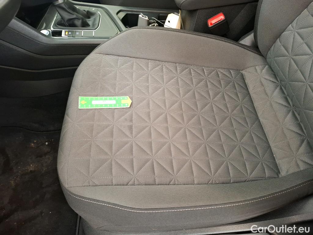  Volkswagen  Tiguan VOLKSWAGEN  / 2020 / 5P / SUV 2.0 TDI 150 DSG7 Life Business #10