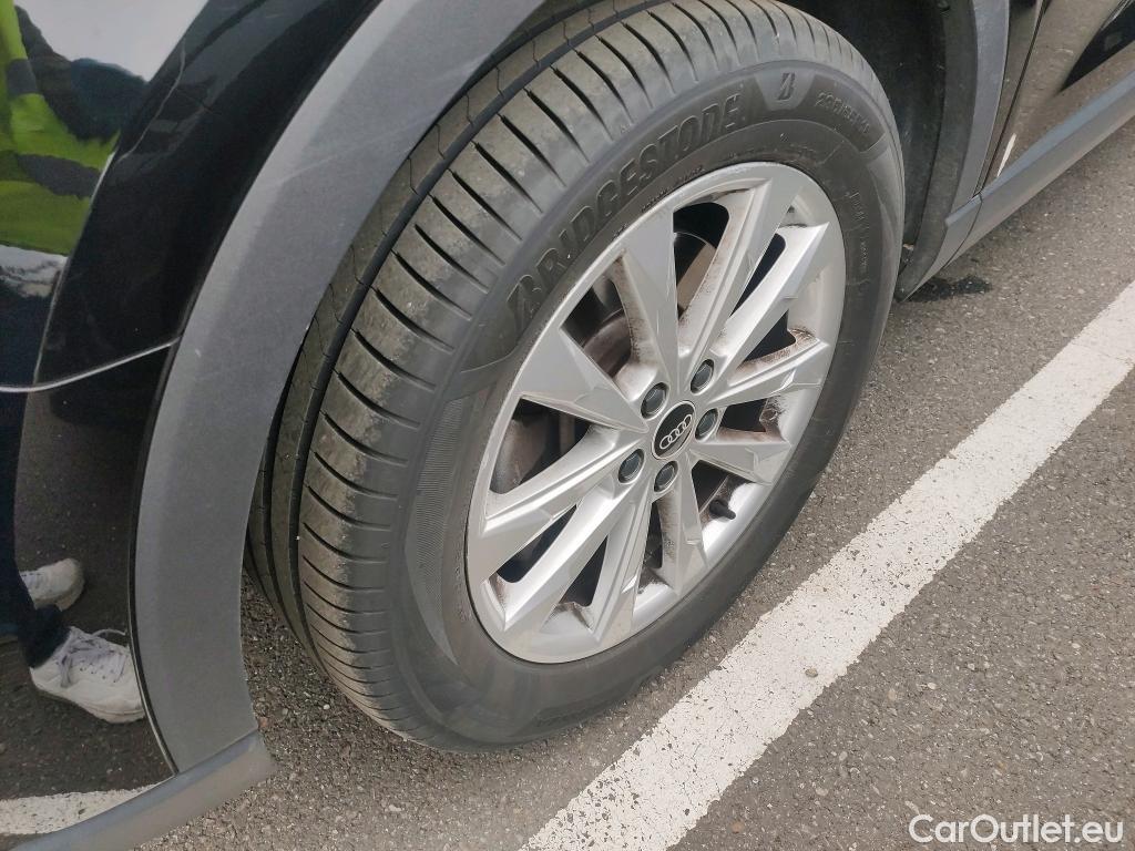  Audi  Q3 AUDI  / 2018 / 5P / todoterreno 45 TFSI e 180kW S tronic Advanced #13