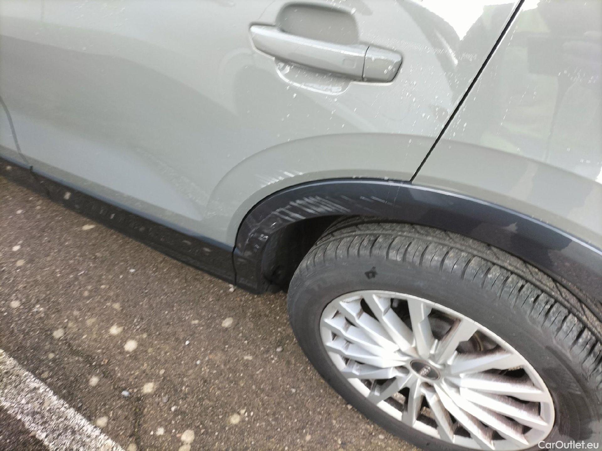  Audi  Q2 AUDI  / 2016 / 5P / todoterreno Design 30 TFSI 85kW (116CV) #26