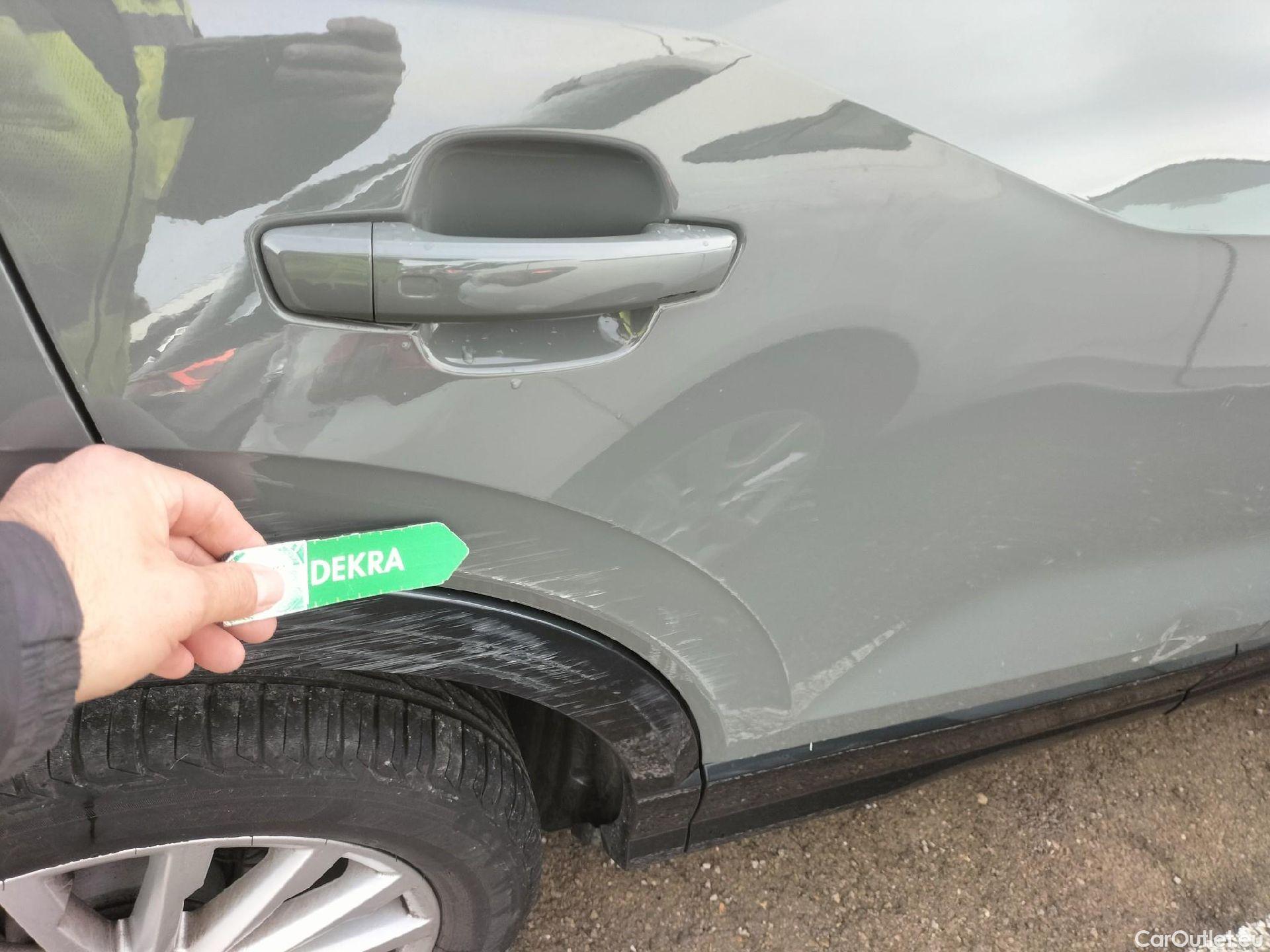  Audi  Q2 AUDI  / 2016 / 5P / todoterreno Design 30 TFSI 85kW (116CV) #49