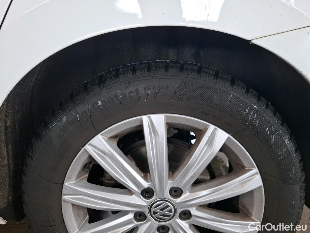  Volkswagen  Touran VOLKSWAGEN  5p Monovolume 2.0 TDI 150 DSG6 Carat BMT 7 places #20