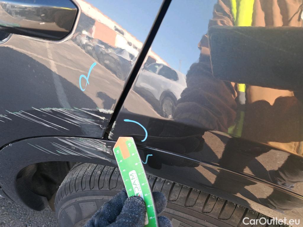  Audi  Q5 AUDI  / 2016 / 5P / todoterreno Design 35 TDI 120kW S tronic (AC) #16