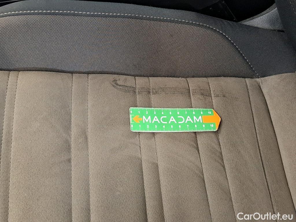  Volkswagen  Touran VOLKSWAGEN  5p Monovolume 2.0 TDI 150 DSG6 Carat BMT 7 places #42