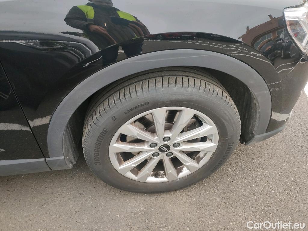  Audi  Q3 AUDI  / 2018 / 5P / todoterreno 45 TFSI e 180kW S tronic Advanced #31