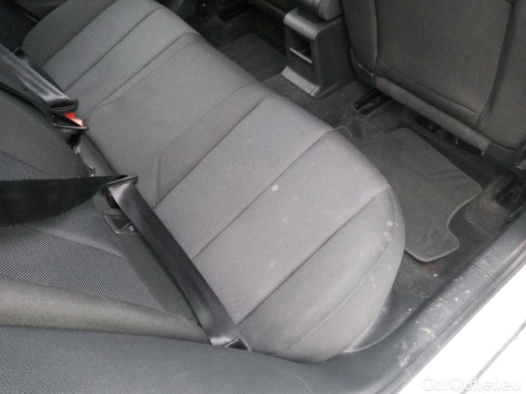  Audi  Q2 AUDI  / 2020 / 5P / todoterreno Advanced 35 TFSI 110kW (150CV) S tronic (AC) #3