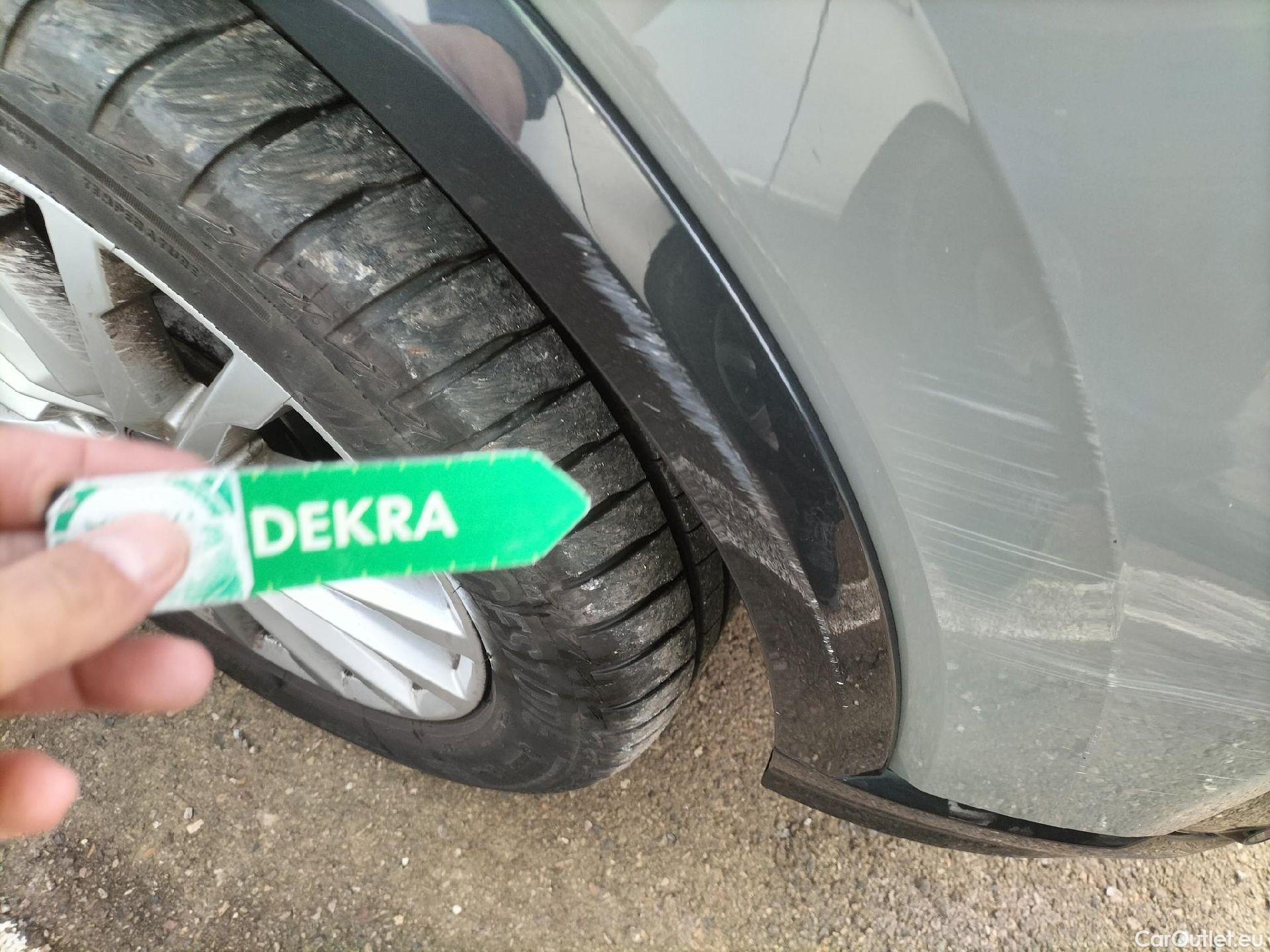  Audi  Q2 AUDI  / 2016 / 5P / todoterreno Design 30 TFSI 85kW (116CV) #2