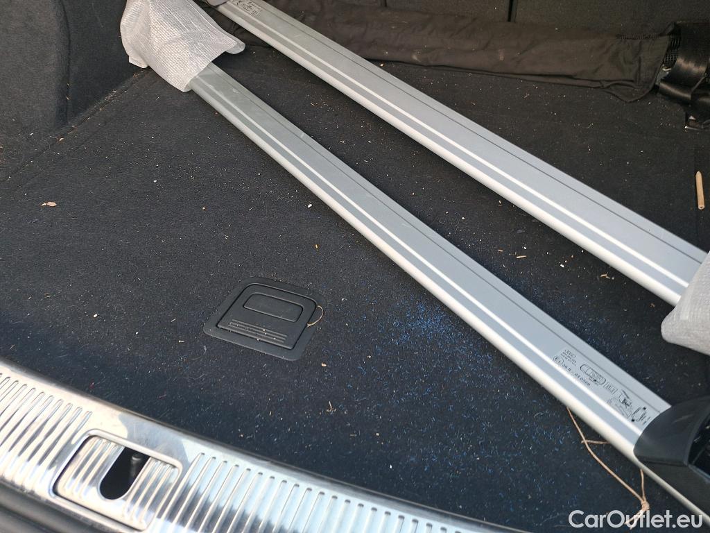  Audi  Q5 AUDI  / 2016 / 5P / todoterreno Design 35 TDI 120kW S tronic (AC) #24