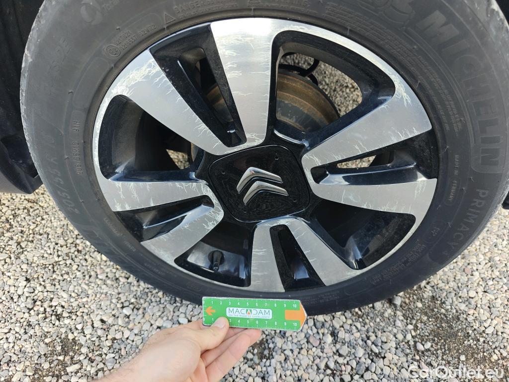  Citroen  C3 CITROEN  / 2020 / 5P / berlina con portón PureTech 60kW (83CV) Feel Pack (CX) #4