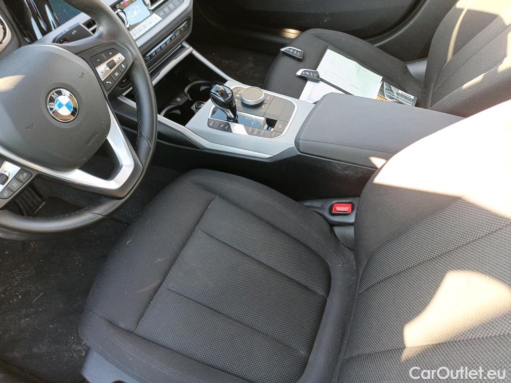  Bmw  Serie 3 BMW  / 2018 / 4P / sedán 318d #7