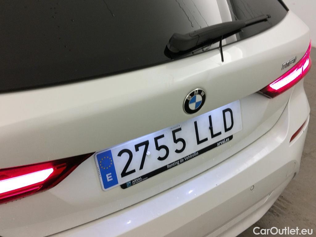  Bmw  Serie 1 BMW  / 2019 / 5P / berlina con portón 118i #15