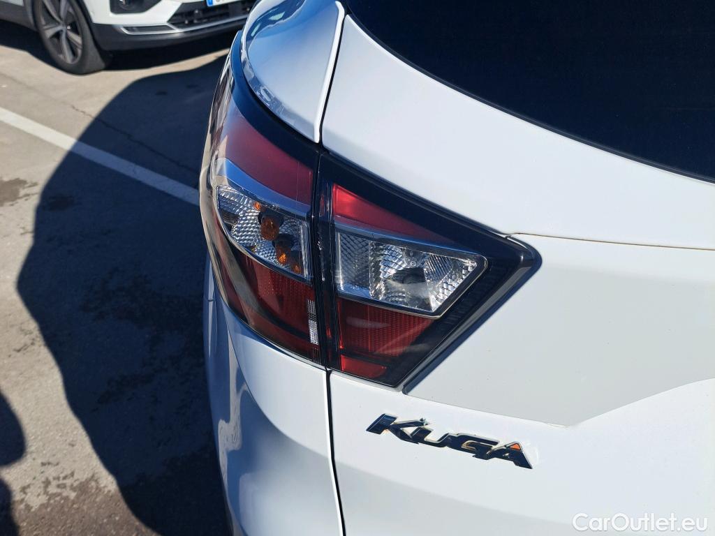  Ford  Kuga FORD  / 2016 / 5P / todoterreno 1.5 EcoBoost 88kW 4x2 Trend+ (CX) #1