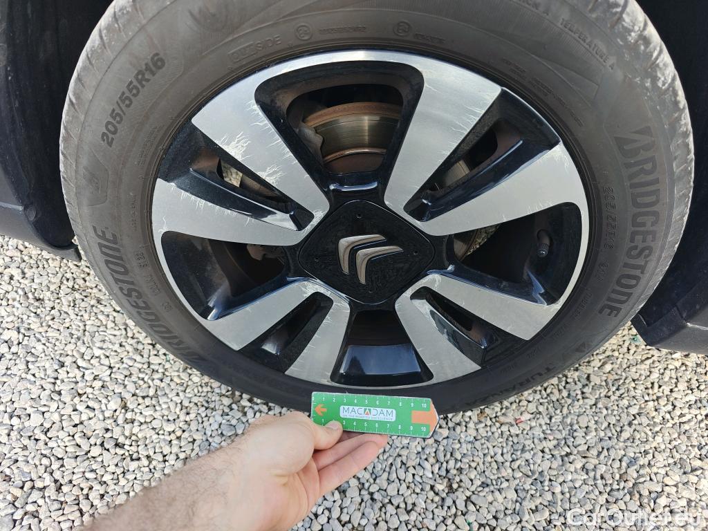  Citroen  C3 CITROEN  / 2020 / 5P / berlina con portón PureTech 60kW (83CV) Feel Pack (CX) #1