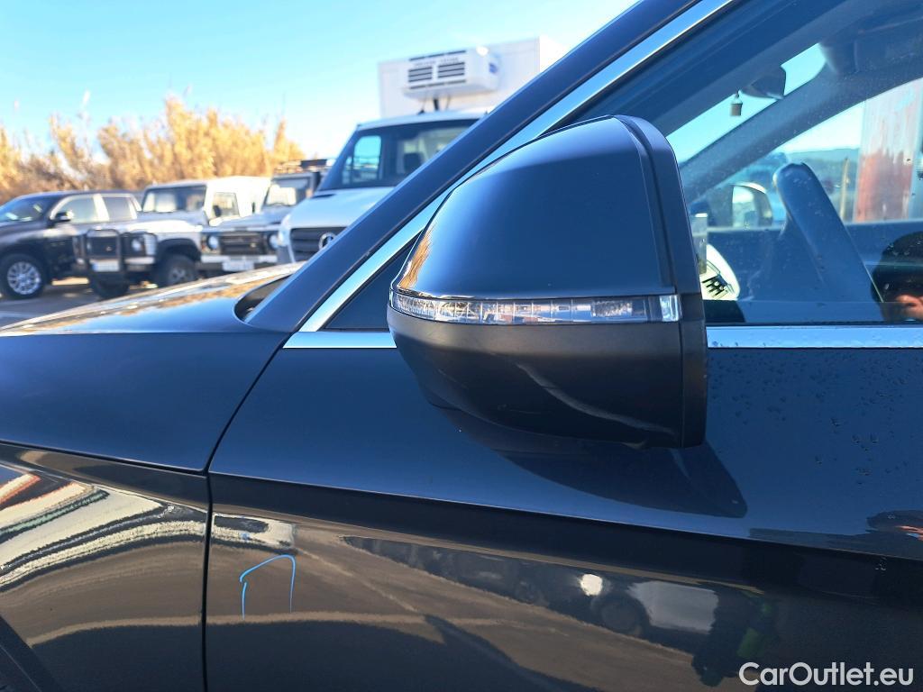  Audi  Q5 AUDI  / 2016 / 5P / todoterreno Design 35 TDI 120kW S tronic (AC) #49