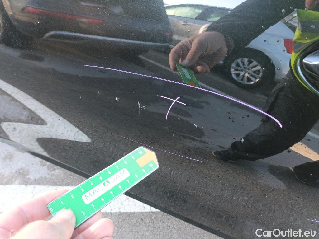  Bmw  Serie 3 BMW  / 2018 / 4P / sedán 318d #6