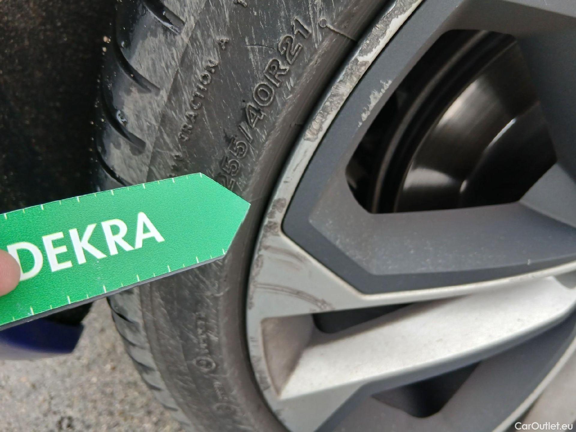  Audi  Q5 AUDI  SPORTBACK / 2020 / 5P / todoterreno Black line 40 TDI 150kW quattro-ultra #39