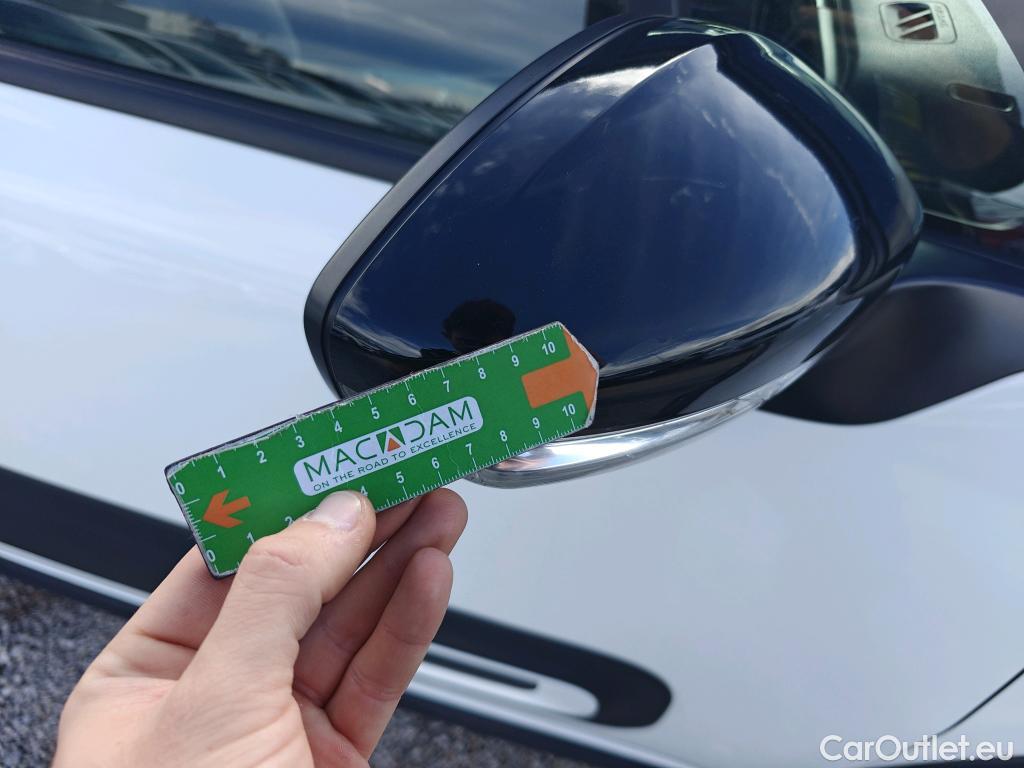  Citroen  C3 CITROEN  / 2020 / 5P / berlina con portón PureTech 60kW (83CV) Feel Pack (CX) #46