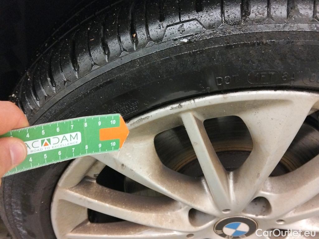  Bmw  Serie 1 BMW  / 2019 / 5P / berlina con portón 118i #20