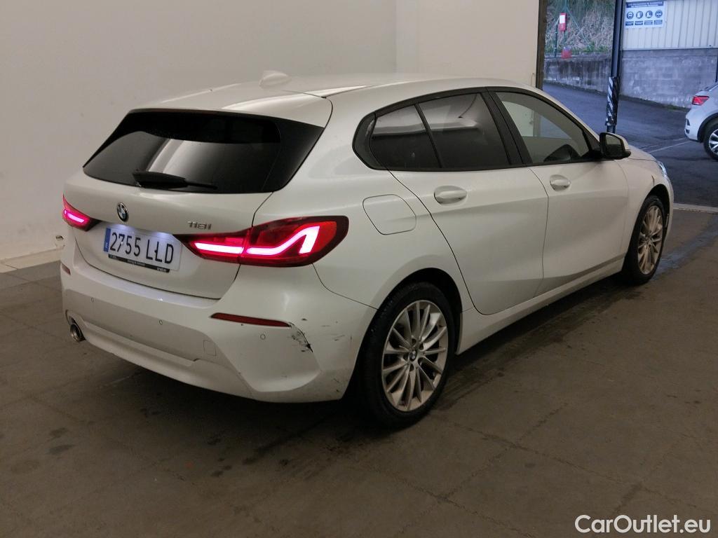 Bmw  Serie 1 BMW  / 2019 / 5P / berlina con portón 118i #1