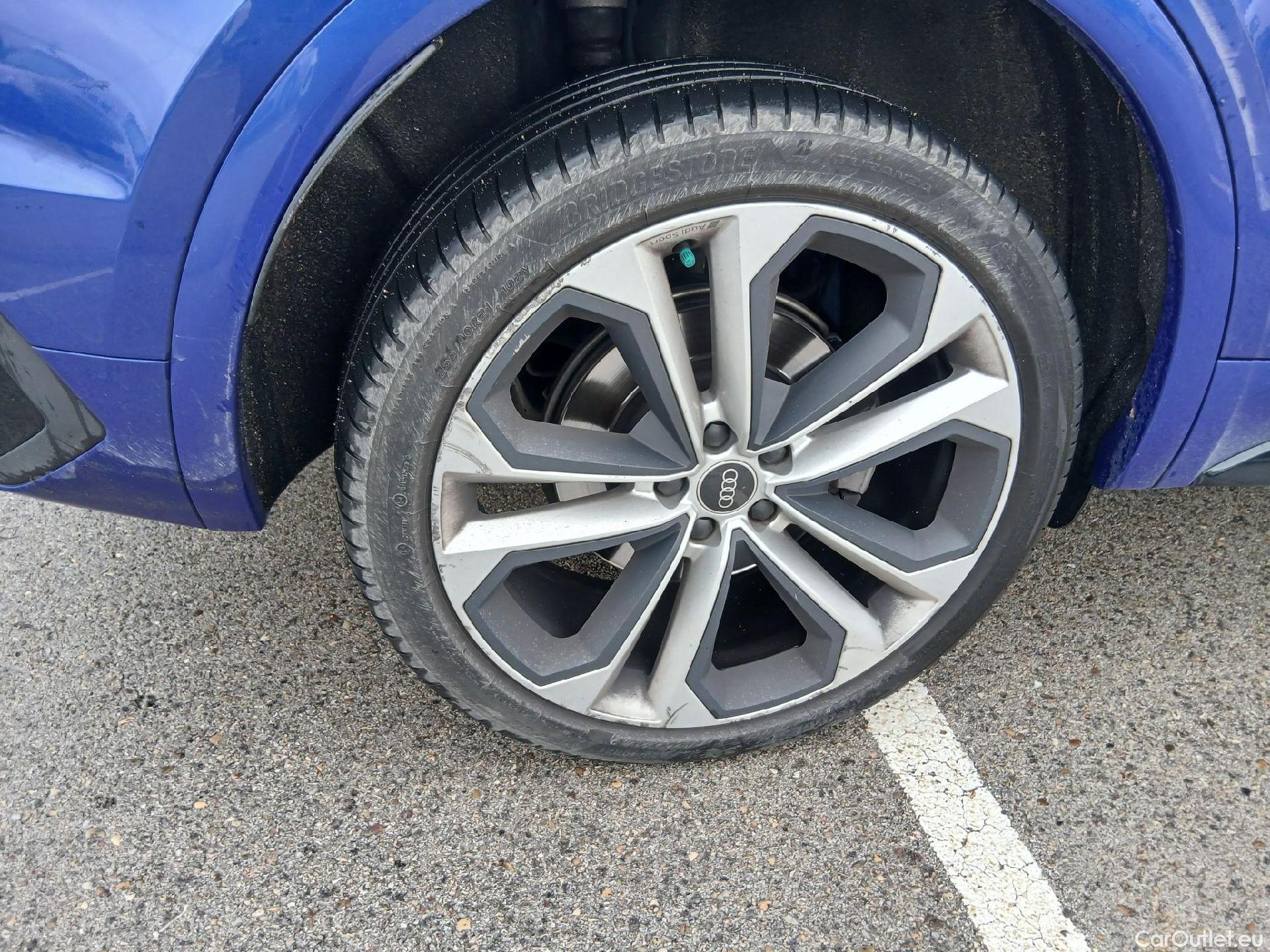  Audi  Q5 AUDI  SPORTBACK / 2020 / 5P / todoterreno Black line 40 TDI 150kW quattro-ultra #38