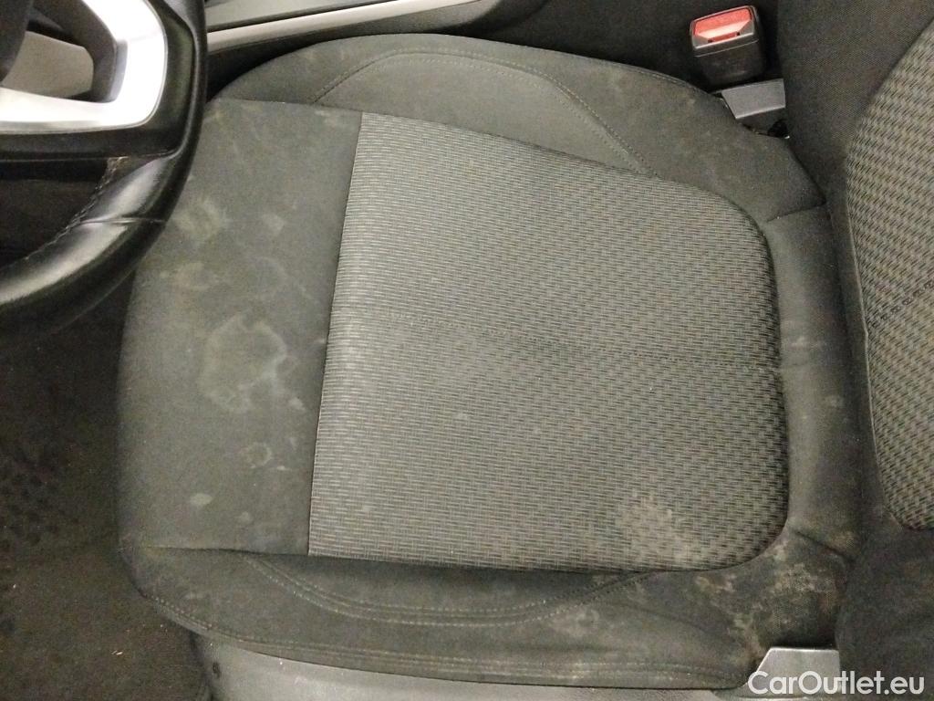  Bmw  Serie 1 BMW  / 2019 / 5P / berlina con portón 118i #5