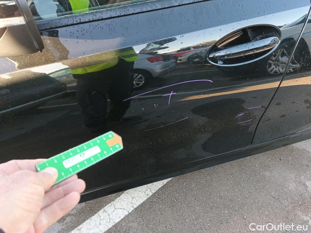  Bmw  Serie 3 BMW  / 2018 / 4P / sedán 318d #5