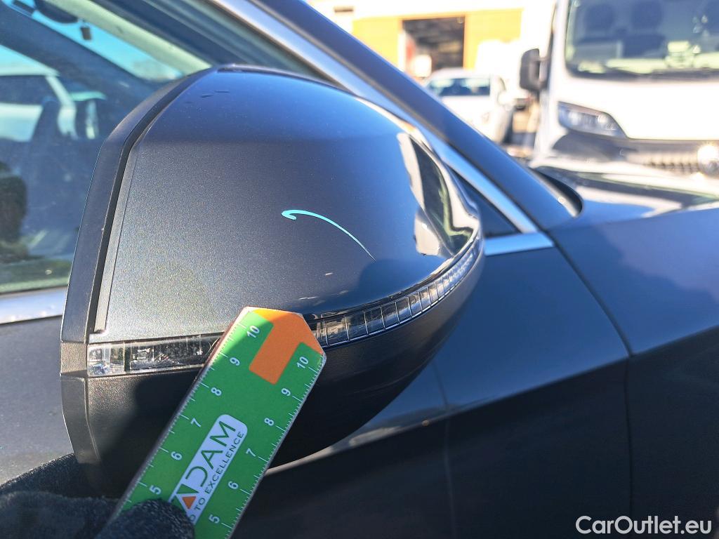  Audi  Q5 AUDI  / 2016 / 5P / todoterreno Design 35 TDI 120kW S tronic (AC) #42