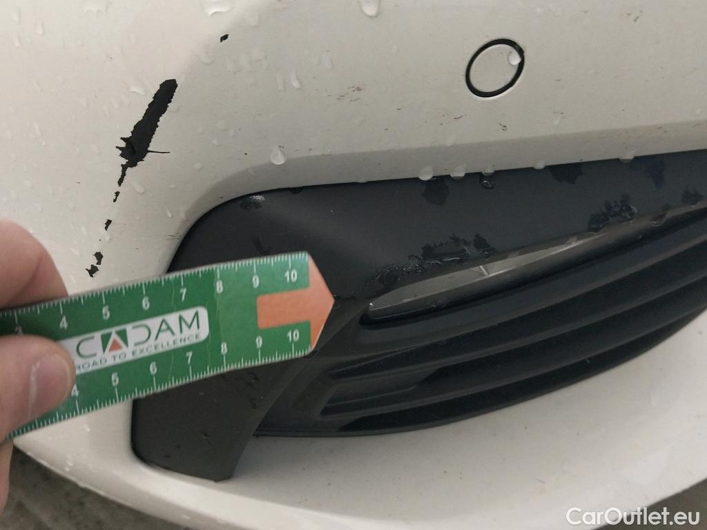  Bmw  Serie 1 BMW  / 2019 / 5P / berlina con portón 118i #14