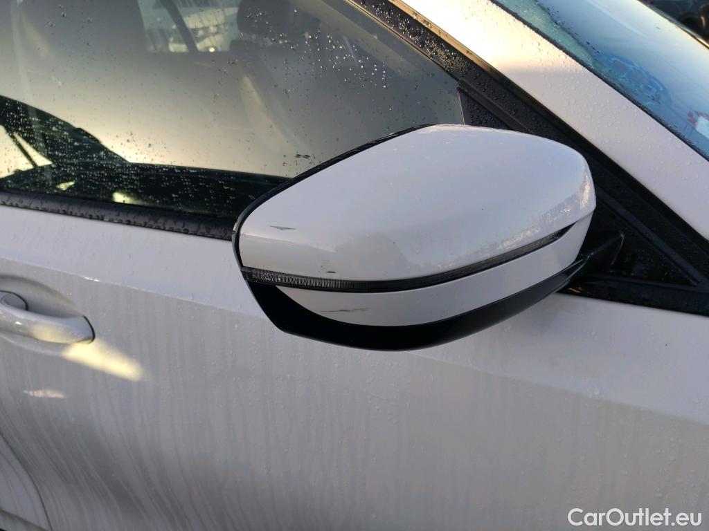  Bmw  Serie 3 BMW  / 2018 / 4P / sedán 320d Auto. #19