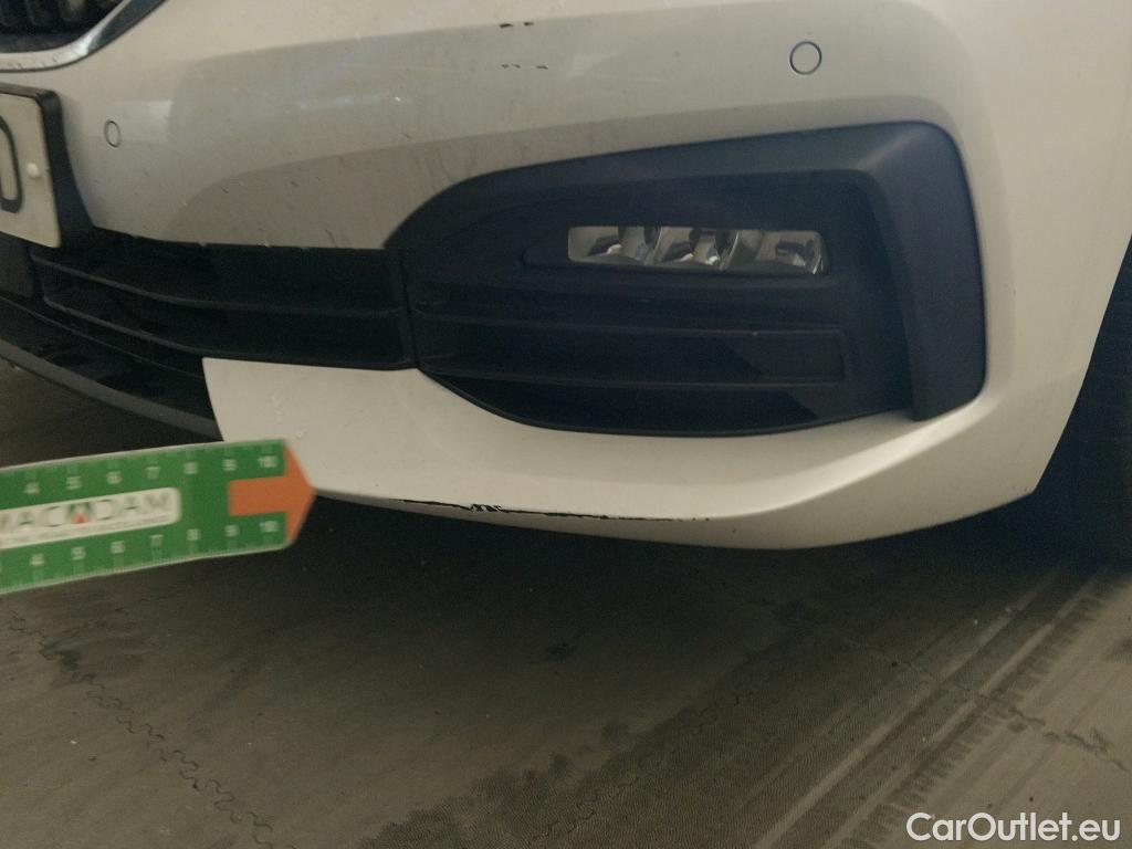  Bmw  Serie 1 BMW  / 2019 / 5P / berlina con portón 118i #12