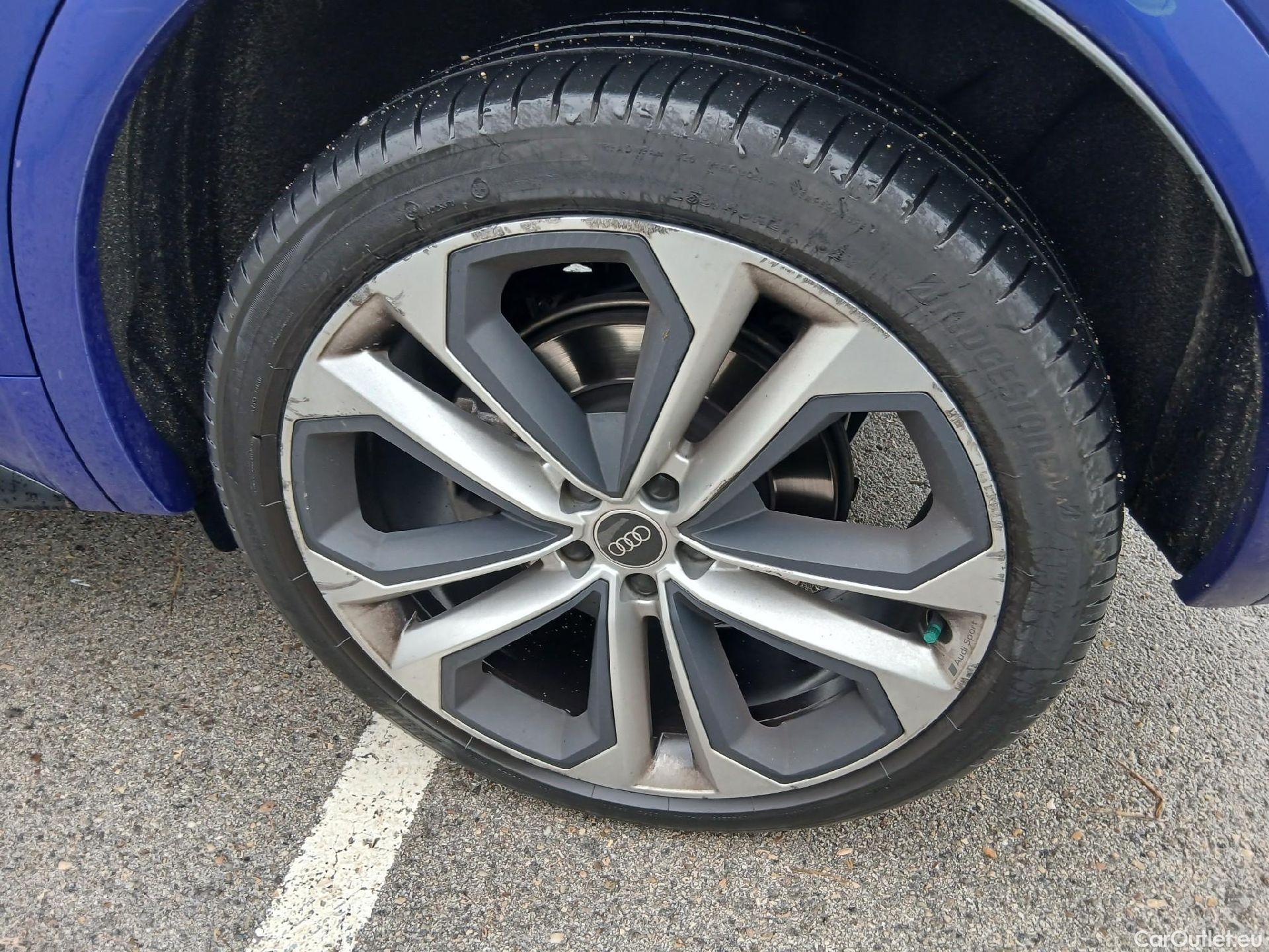  Audi  Q5 AUDI  SPORTBACK / 2020 / 5P / todoterreno Black line 40 TDI 150kW quattro-ultra #30