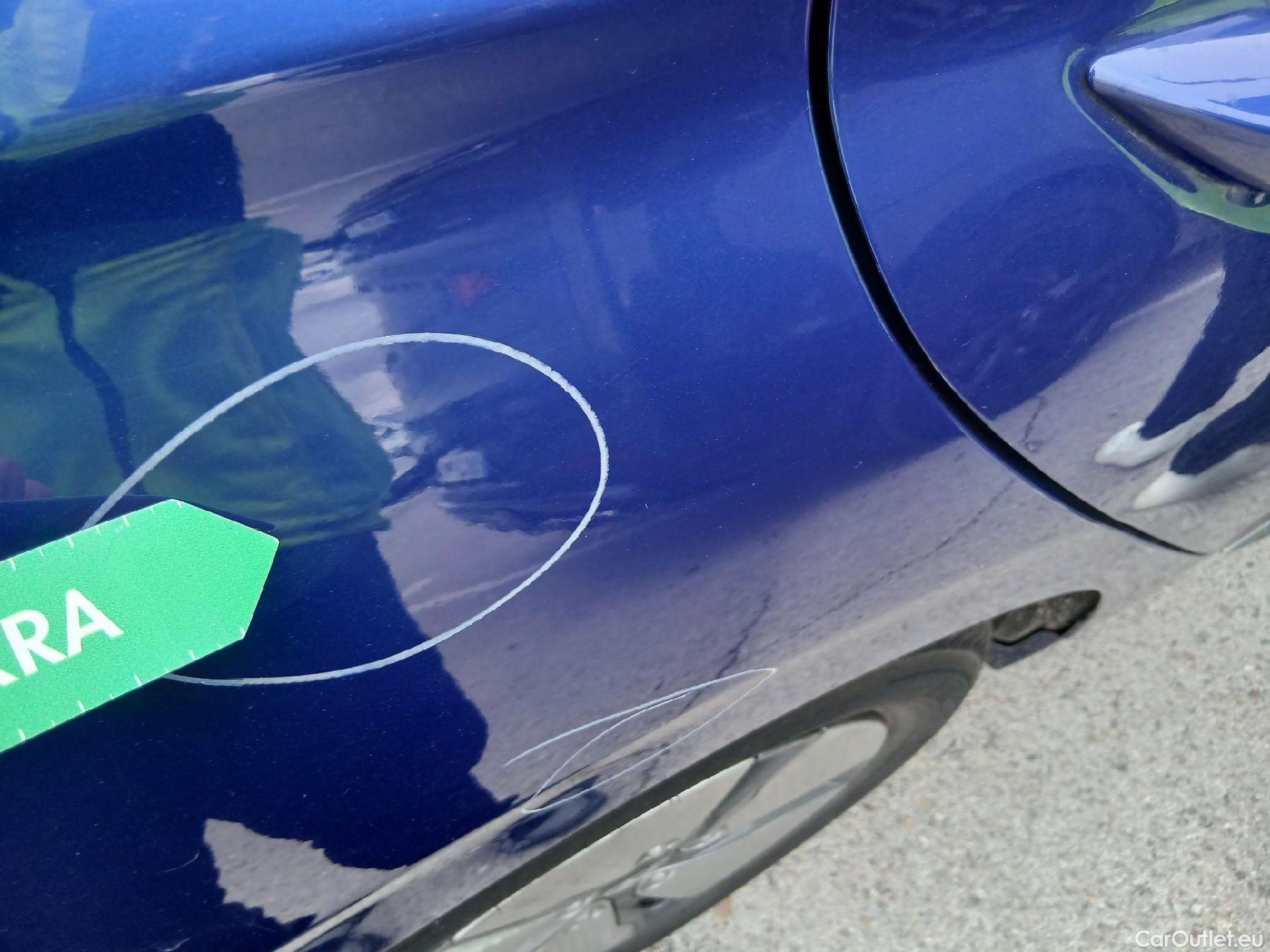  Hyundai   Ioniq HYUNDAI / 2019 / 5P / berlina con portón 1.6 GDI HEV Klass DCT #22