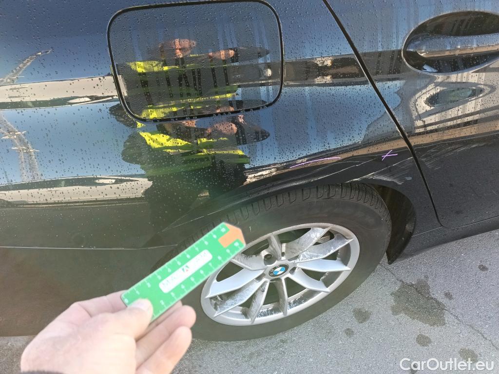  Bmw  Serie 3 BMW  / 2018 / 4P / sedán 318d #1