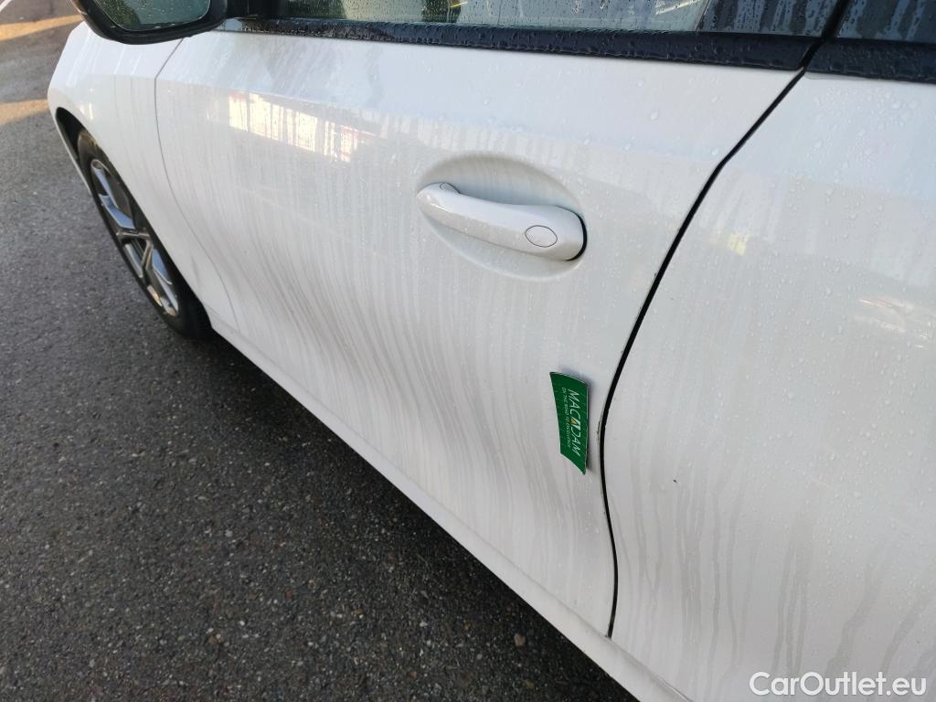  Bmw  Serie 3 BMW  / 2018 / 4P / sedán 320d Auto. #5