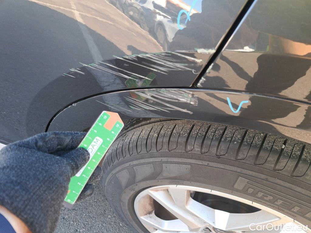  Audi  Q5 AUDI  / 2016 / 5P / todoterreno Design 35 TDI 120kW S tronic (AC) #44