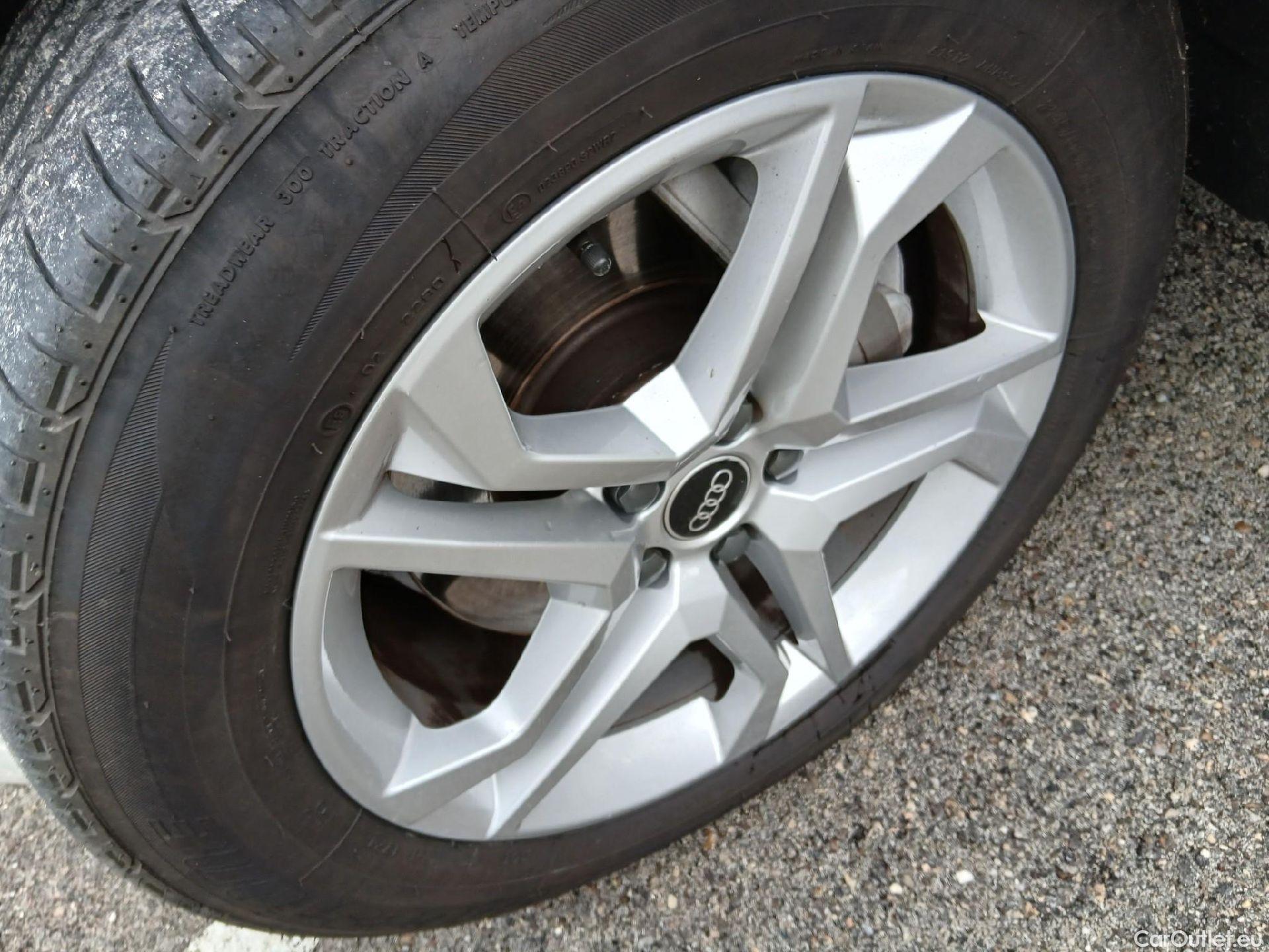  Land Rover  Discovery AUDI Q5 / 2020 / 5P / todoterreno Advanced 35 TDI 120kW S tronic (AC2) #9