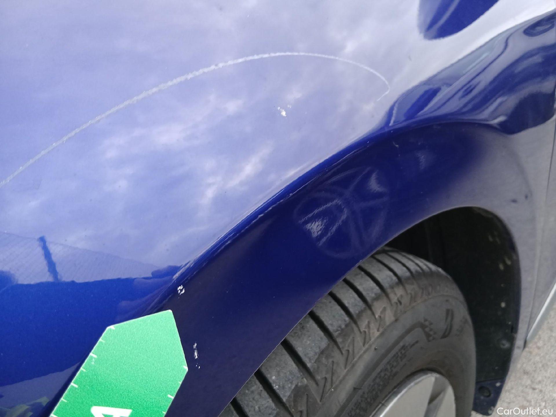  Hyundai   Ioniq HYUNDAI / 2019 / 5P / berlina con portón 1.6 GDI HEV Klass DCT #13