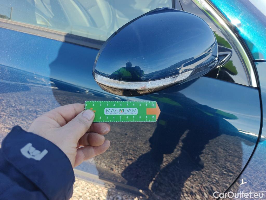  KIA  Niro KIA  / 2019 / 5P / crossover 1.6 GDi HEV 104kW (141CV) Drive #37