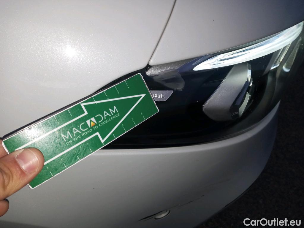  Mercedes  A-Klasse MERCEDES-BENZ Clase A / 2018 / 4P / sedán Sedán A 250 e #15