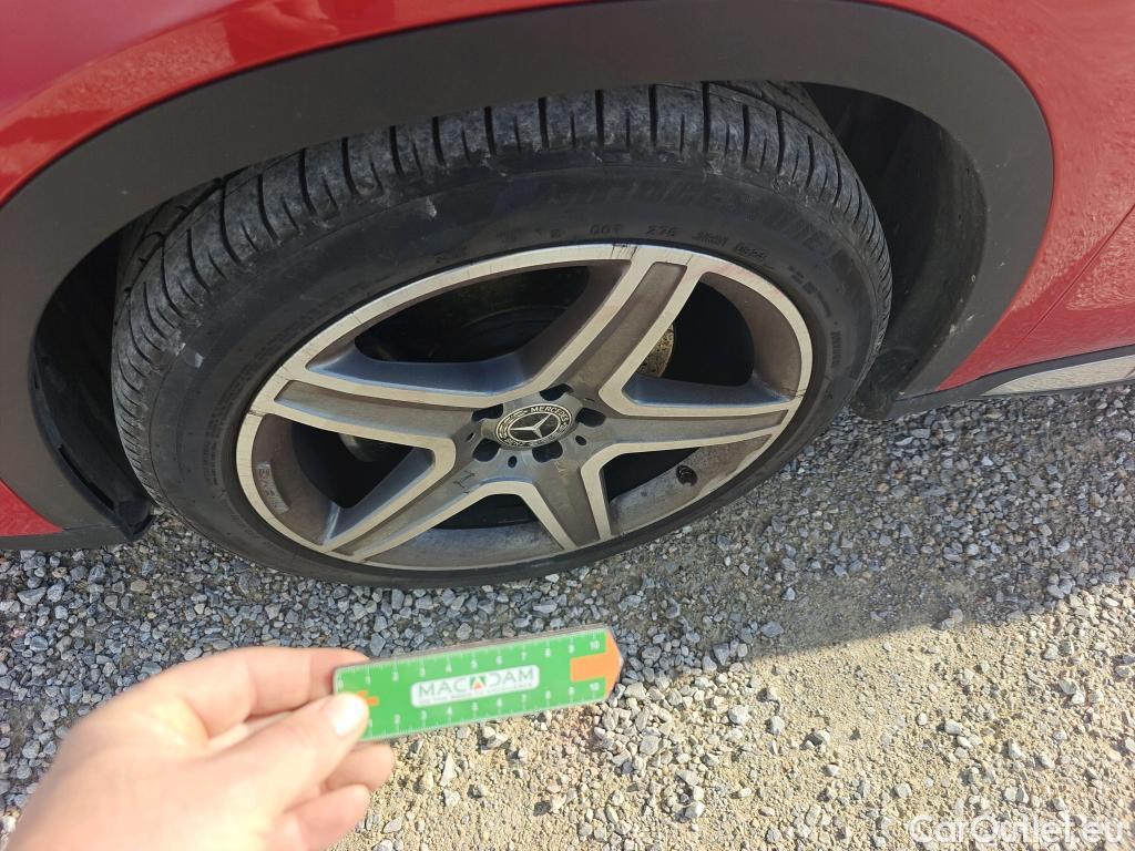  Mercedes  GLA MERCEDES-BENZ Clase  / 2017 / 5P / todoterreno  220 d 4MATIC #1