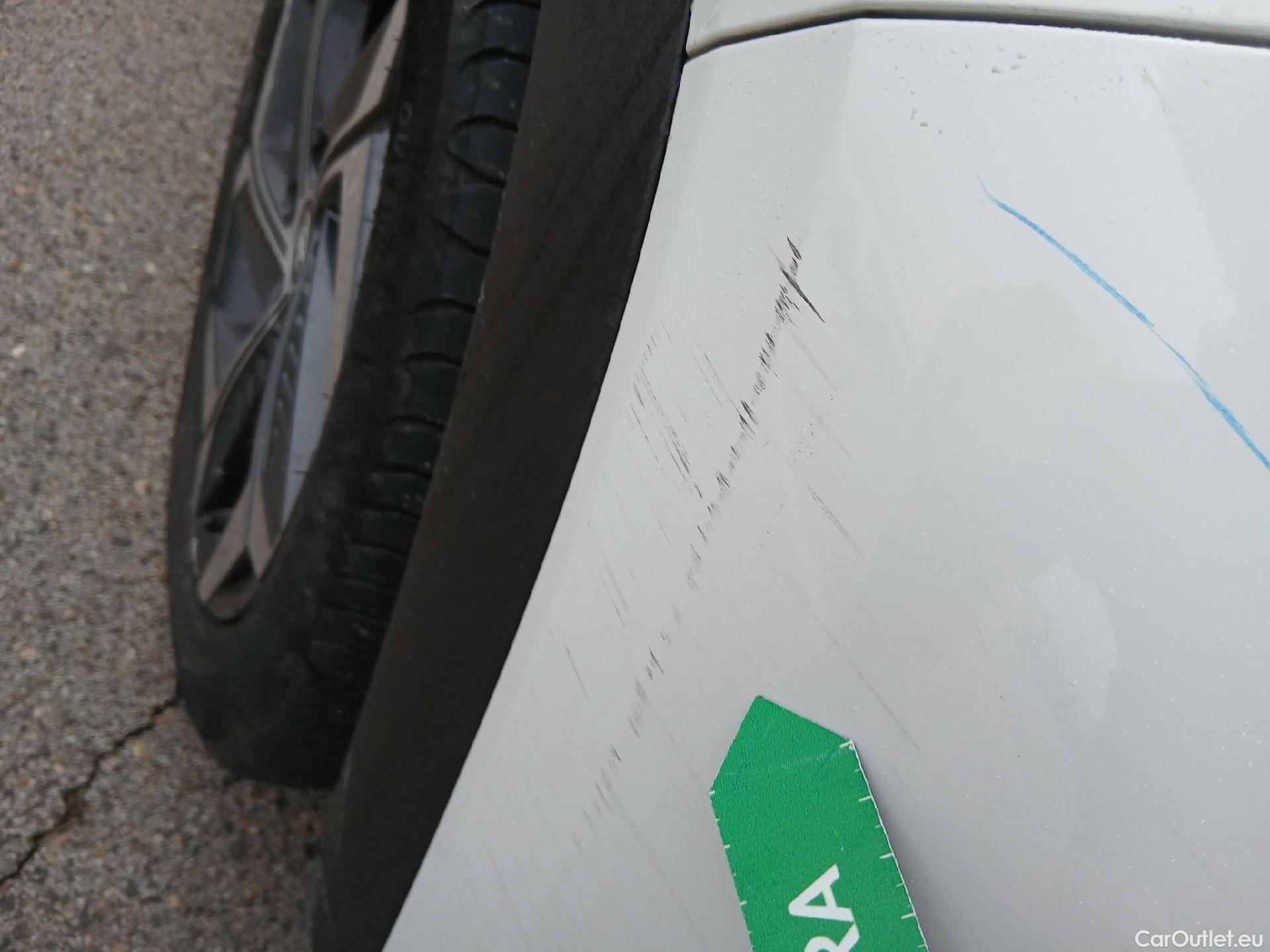  Hyundai  Tucson HYUNDAI  / 2020 / 5P / todoterreno 1.6 TGDI 169kW HEV Tecno Auto 2C #3