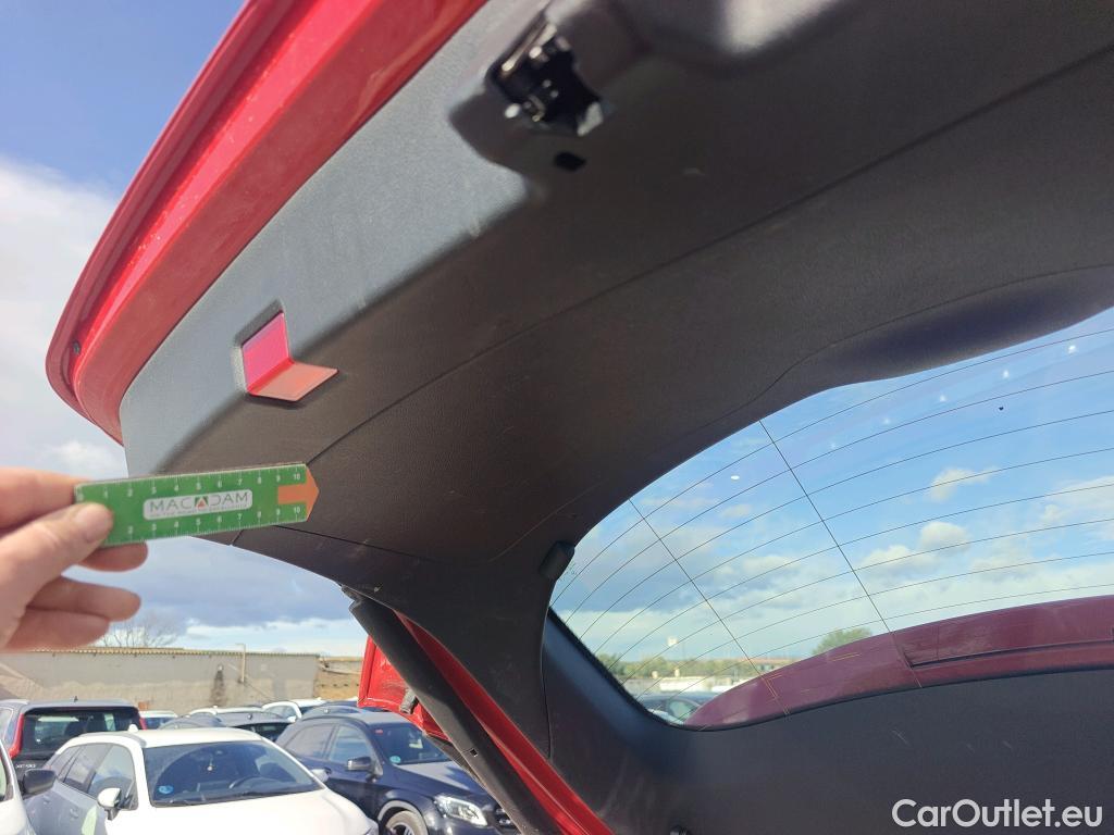  Mercedes  GLA MERCEDES-BENZ Clase  / 2017 / 5P / todoterreno  220 d 4MATIC #15