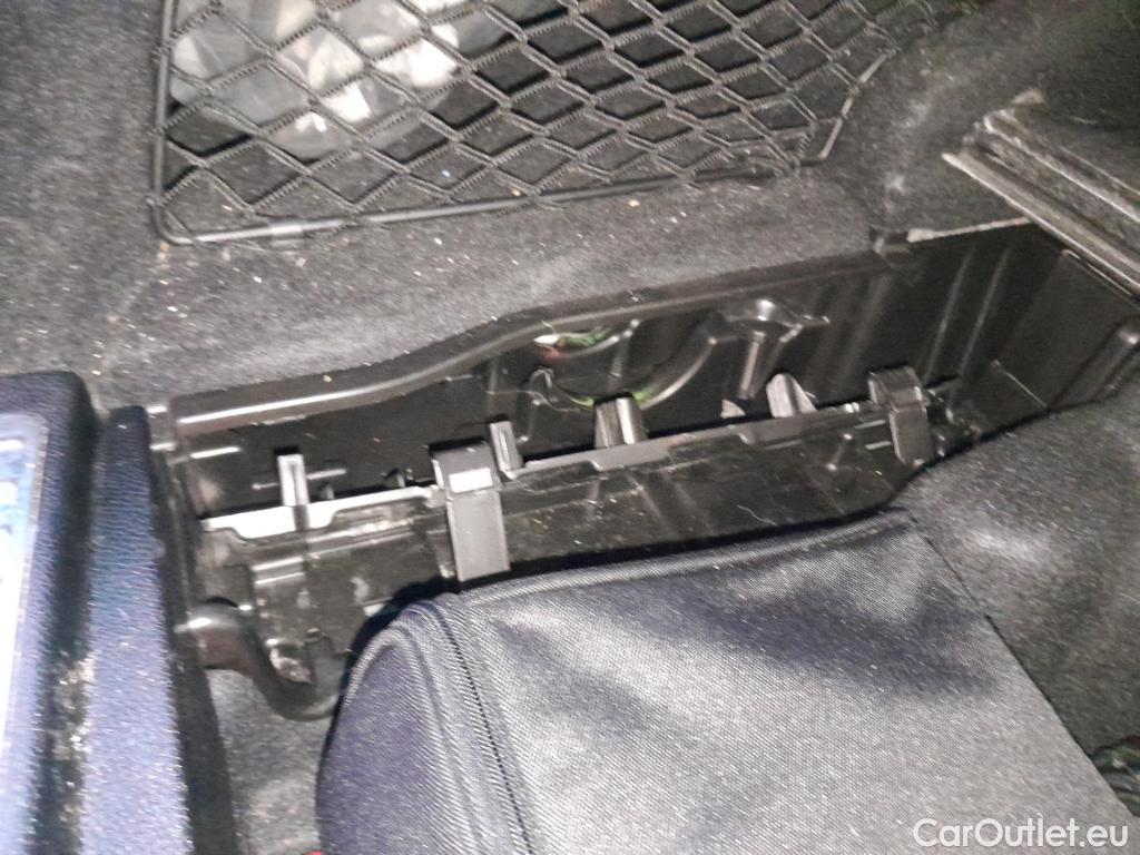  Mercedes  G-Klasee MERCEDES-BENZ Clase GLC / 2019 / 5P / todoterreno GLC 300 de 4MATIC #4