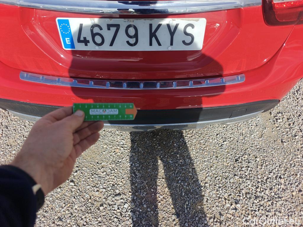  Mercedes  GLA MERCEDES-BENZ Clase  / 2017 / 5P / todoterreno  220 d 4MATIC #27