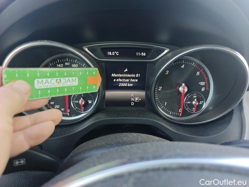  Mercedes  GLA MERCEDES-BENZ Clase  / 2017 / 5P / todoterreno  220 d 4MATIC #30