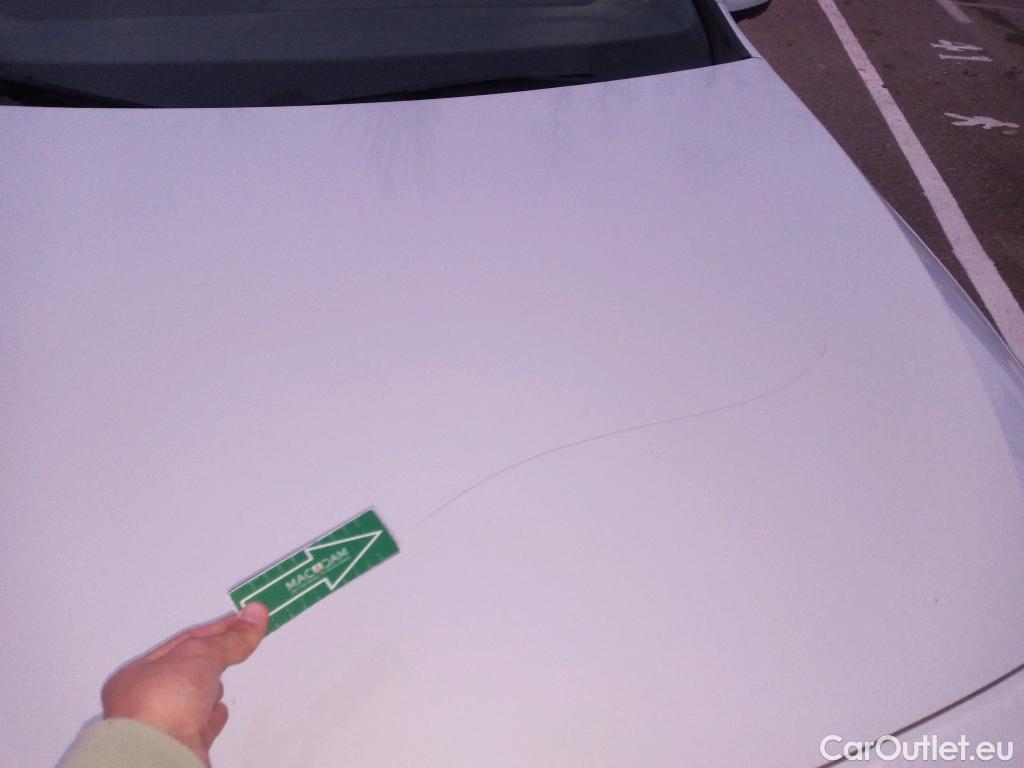  Mercedes  A-Klasse MERCEDES-BENZ Clase A / 2018 / 4P / sedán Sedán A 250 e #6