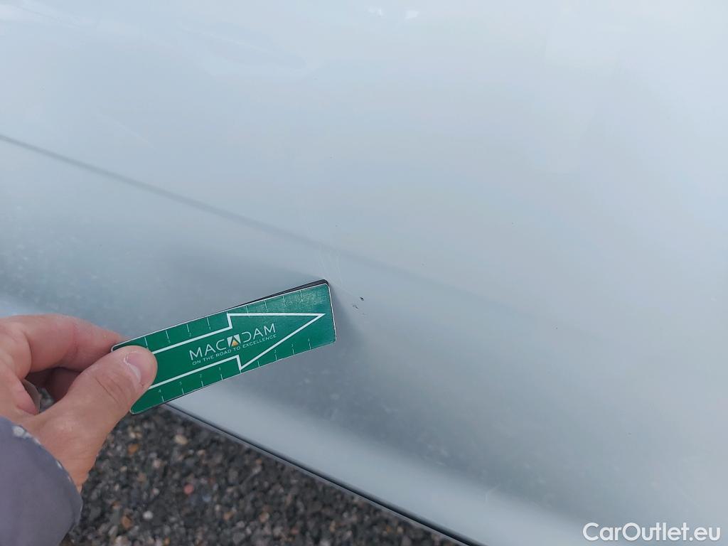  Jaguar  F-PACE JAGUAR  / 2015 / 5P / todoterreno 2.0L i4D AWD Automático R-Sport #4