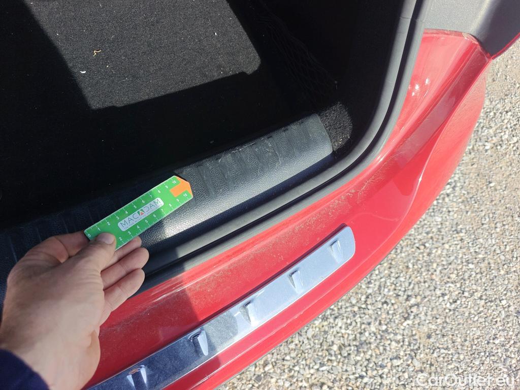  Mercedes  GLA MERCEDES-BENZ Clase  / 2017 / 5P / todoterreno  220 d 4MATIC #22